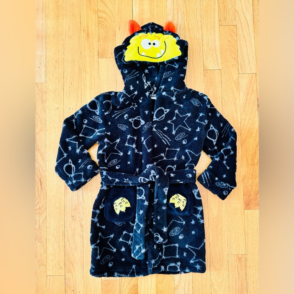 Petit Lem black hooded front-tie bathrobe with happy monster and space motifs 4